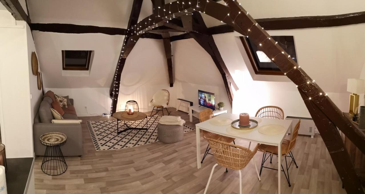 Logement Cosy Renove Au Pied De La Cathedrale Avec Climatisation Reims Exterior photo